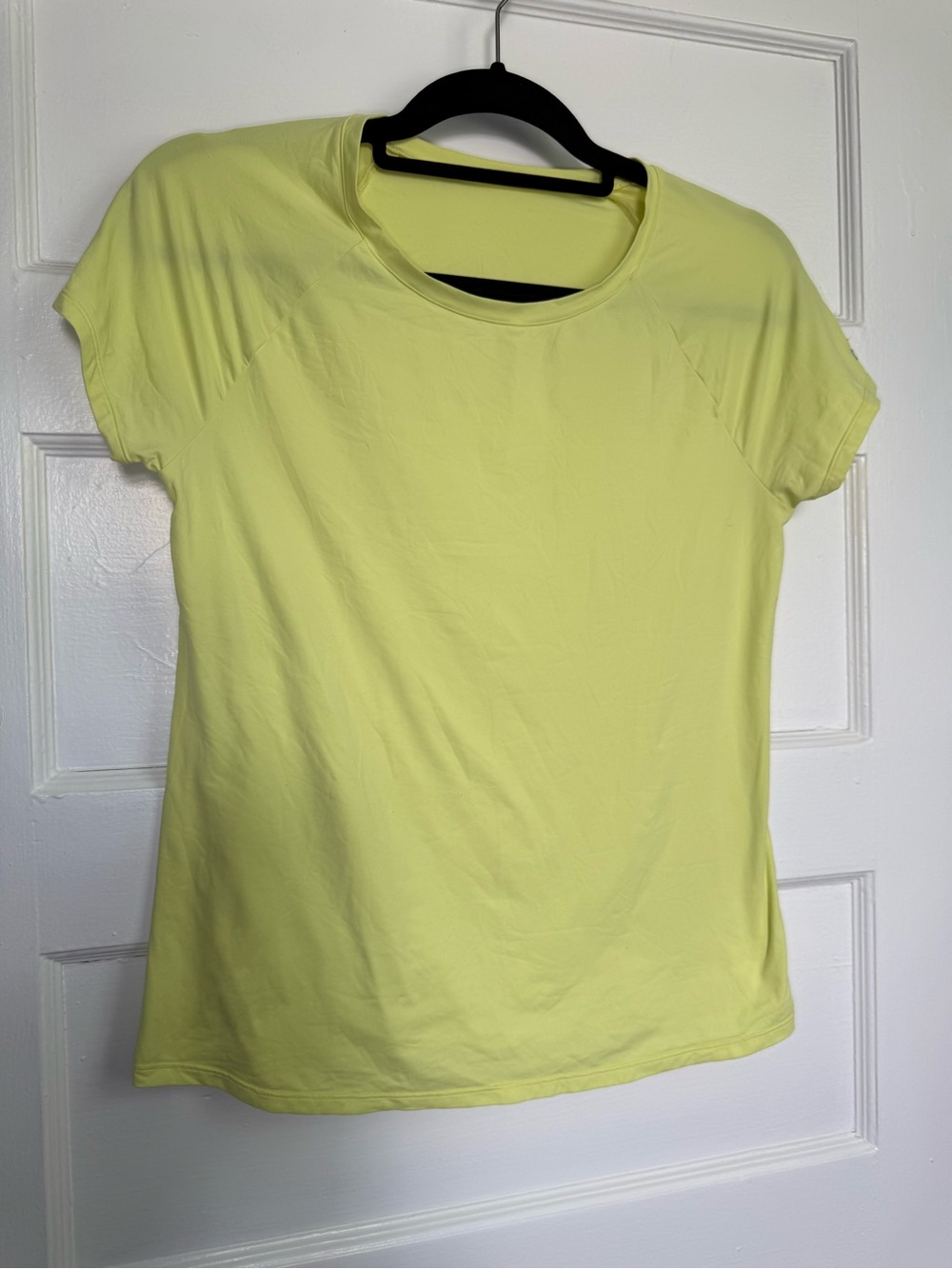 ALO Yoga Short Sleeve Crew Tee - Pale Yellow Sz XS - Picture 2 of 10
